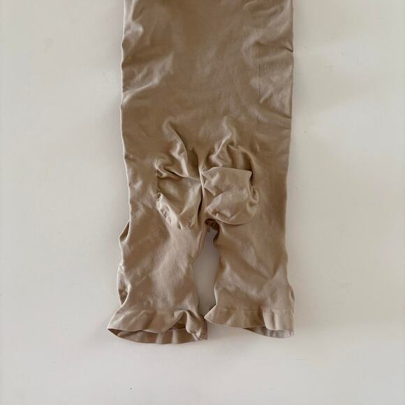 NWOT Skims Shapewear BBL Bodysuit - Picture 2 of 3